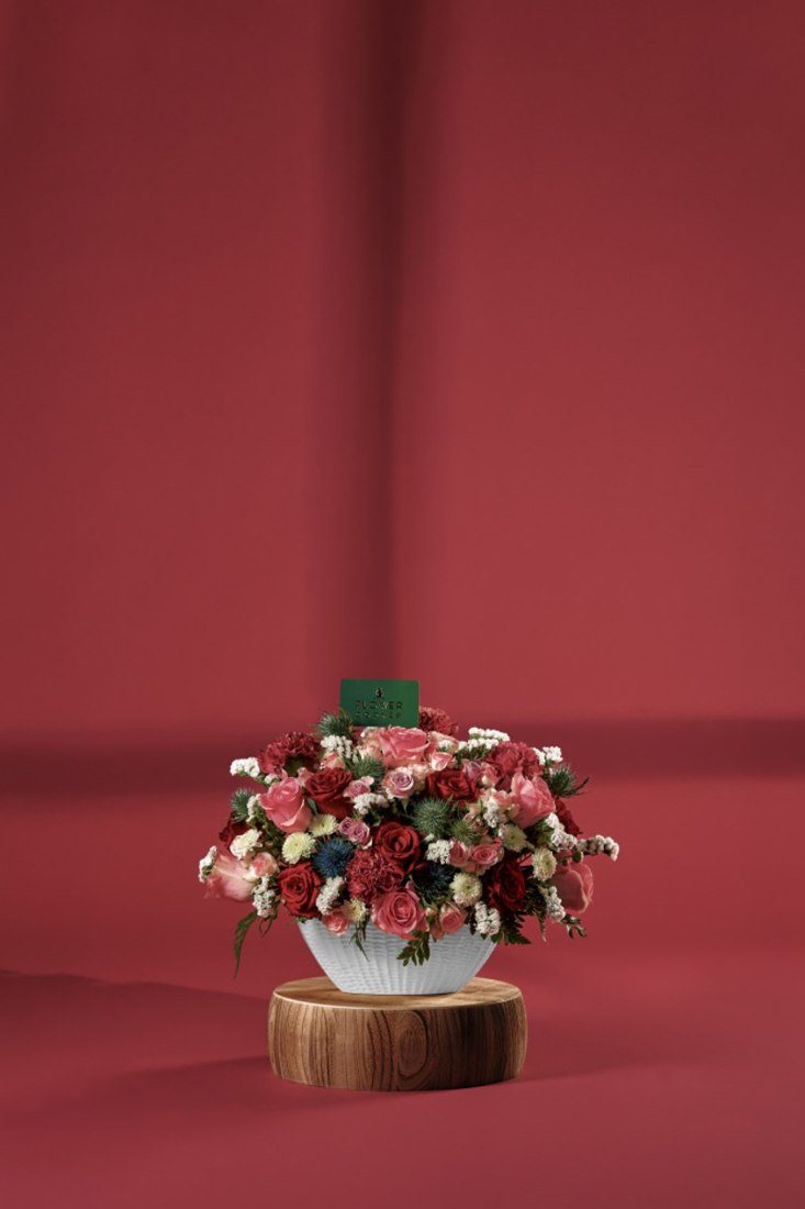 Timeless Rose and Carnation Blooms