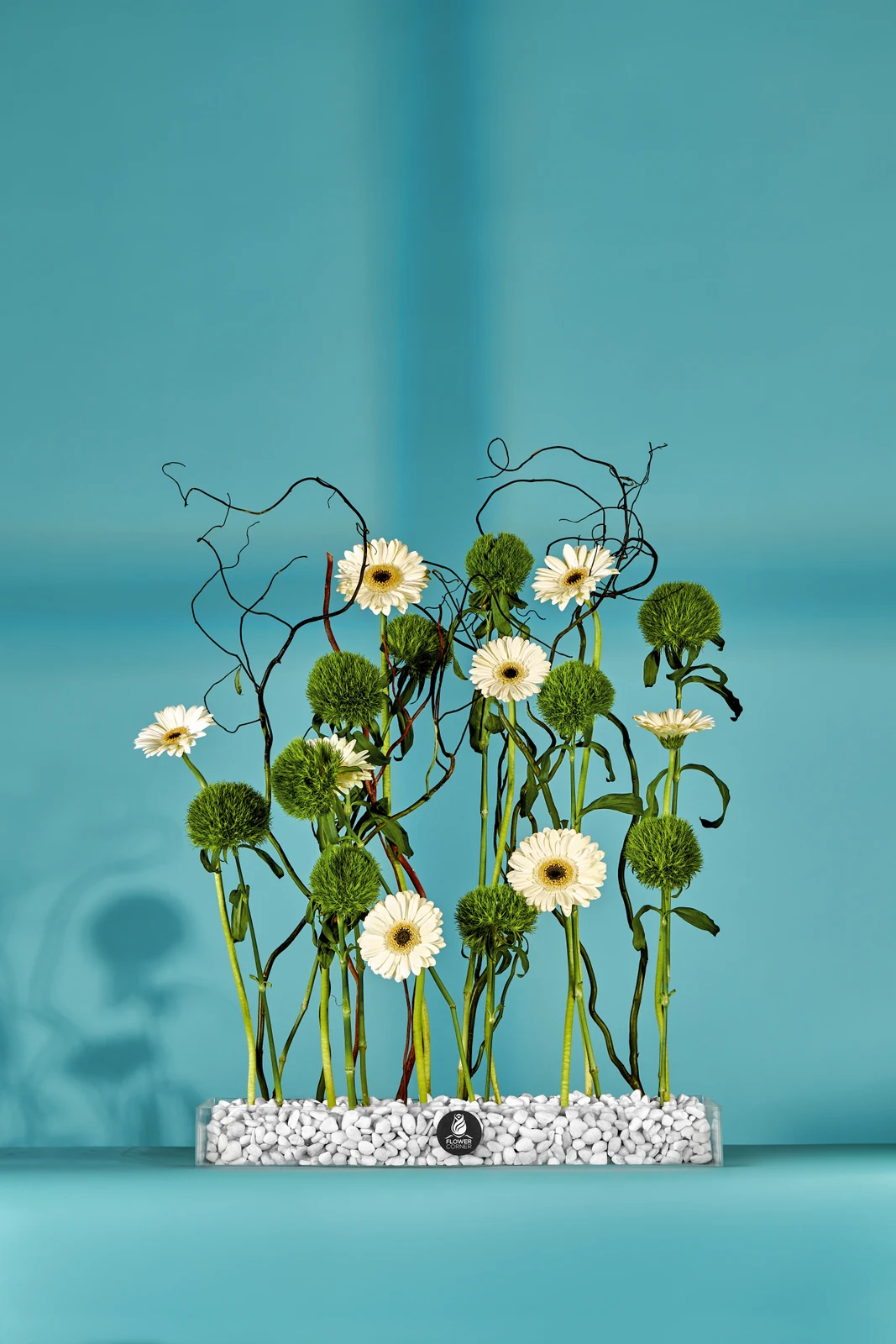 Styling the Daisy Glass Garden Flower Arrangement in Dubai