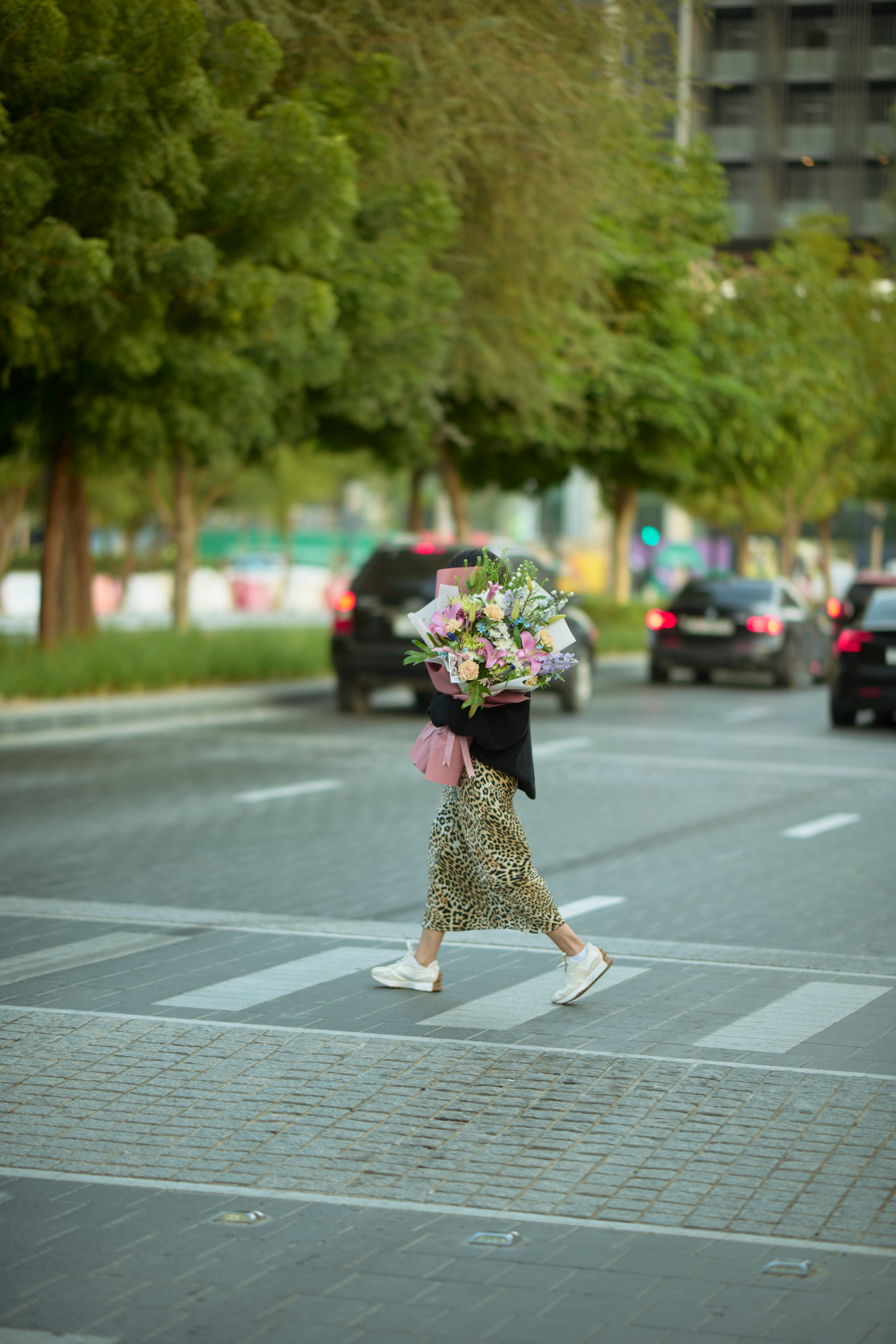Fresh floral styling at a Dubai celebration, by Flower Corner — photo 1259