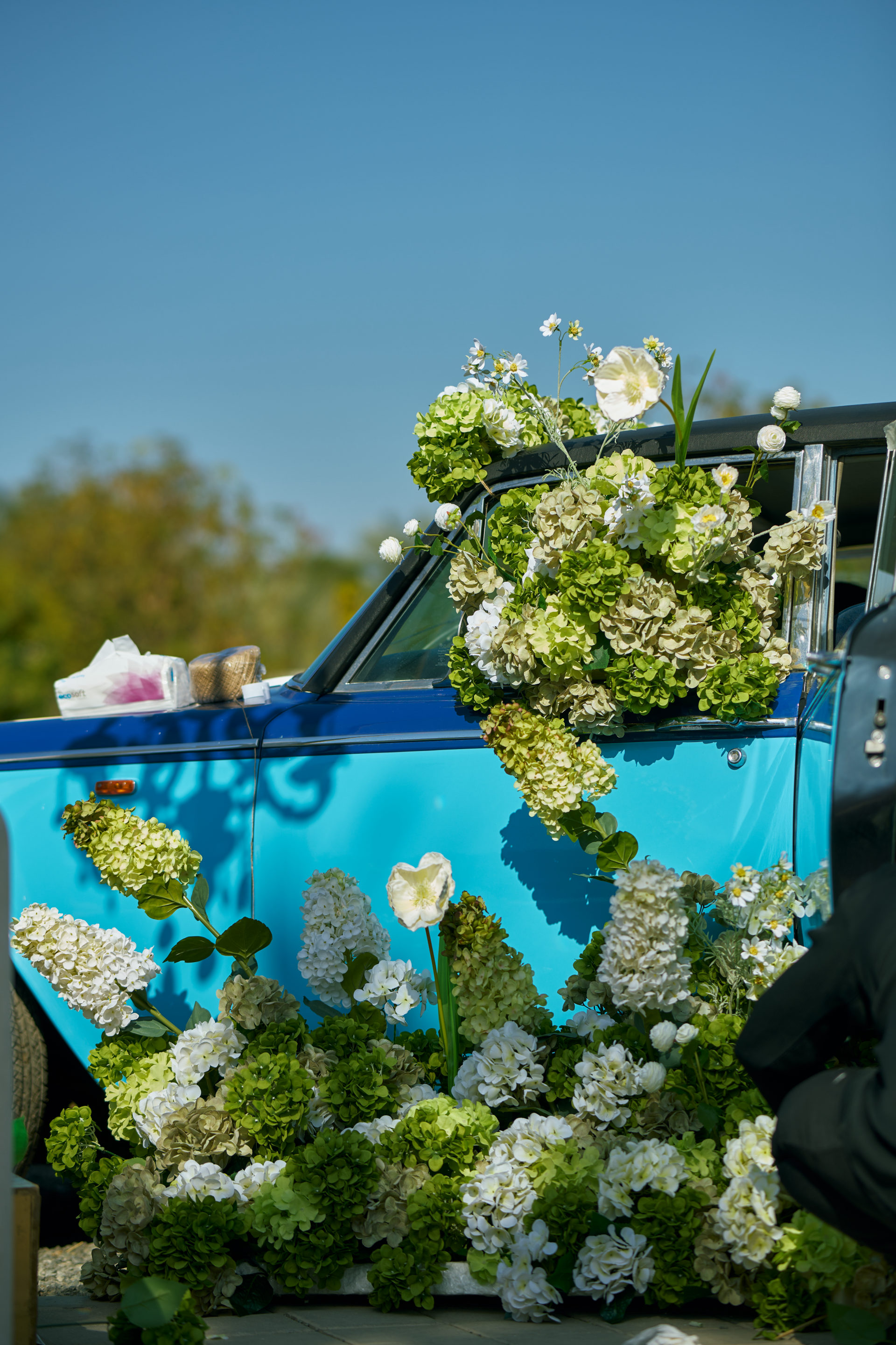 Flower Corner decorated classic wedding car — DSC_0057