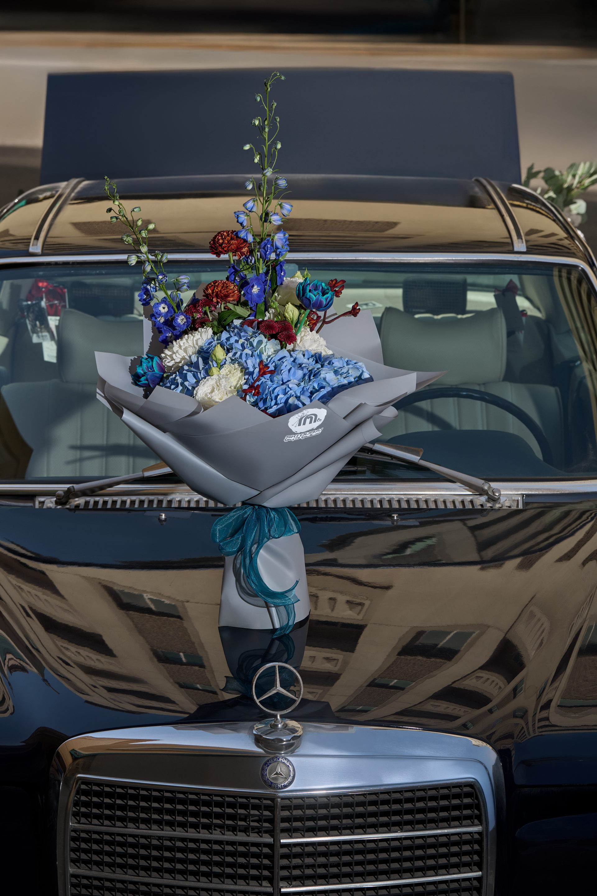 Flower Corner decorated classic wedding car — DSC_0094