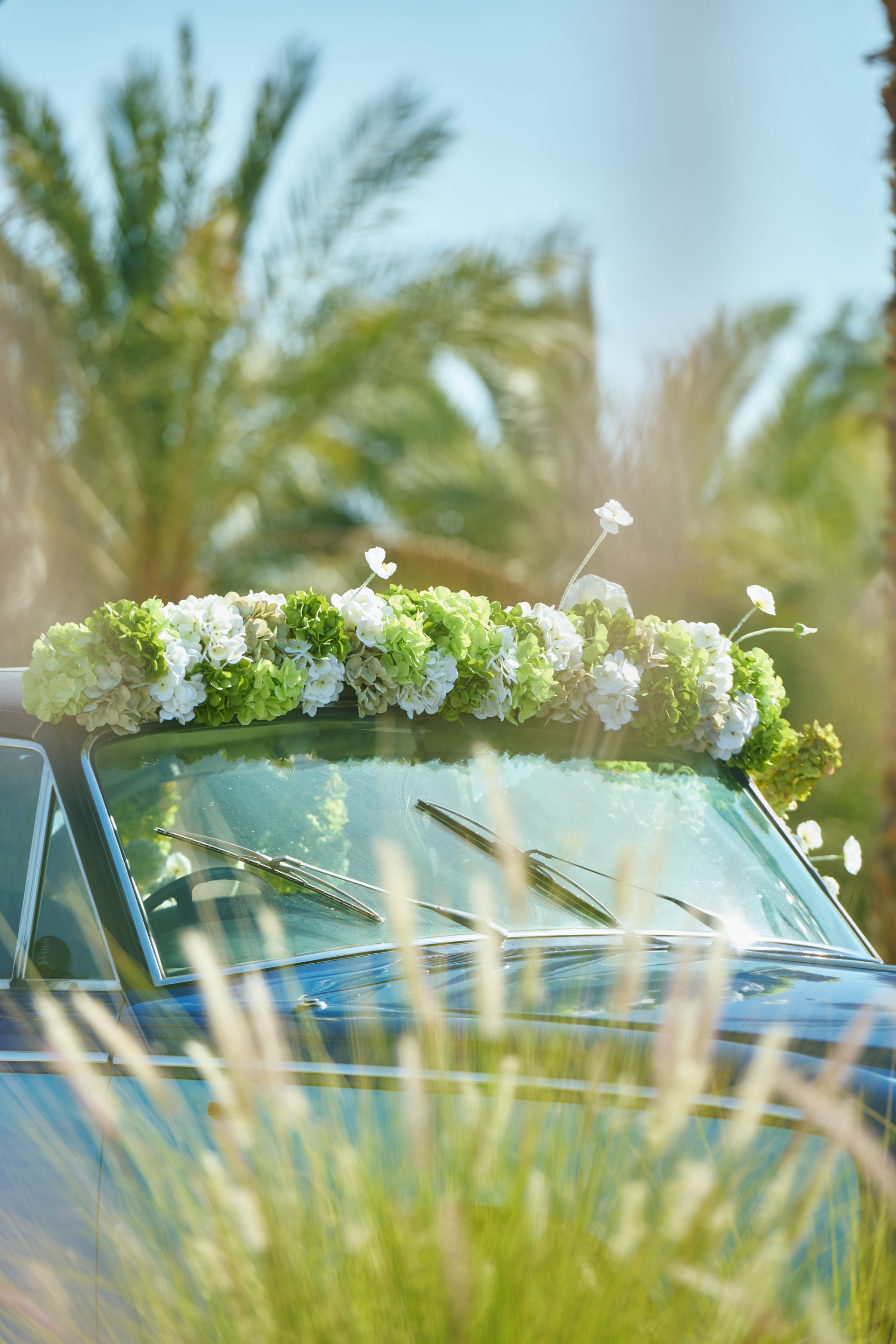 Flower Corner decorated classic wedding car — DSC_0118