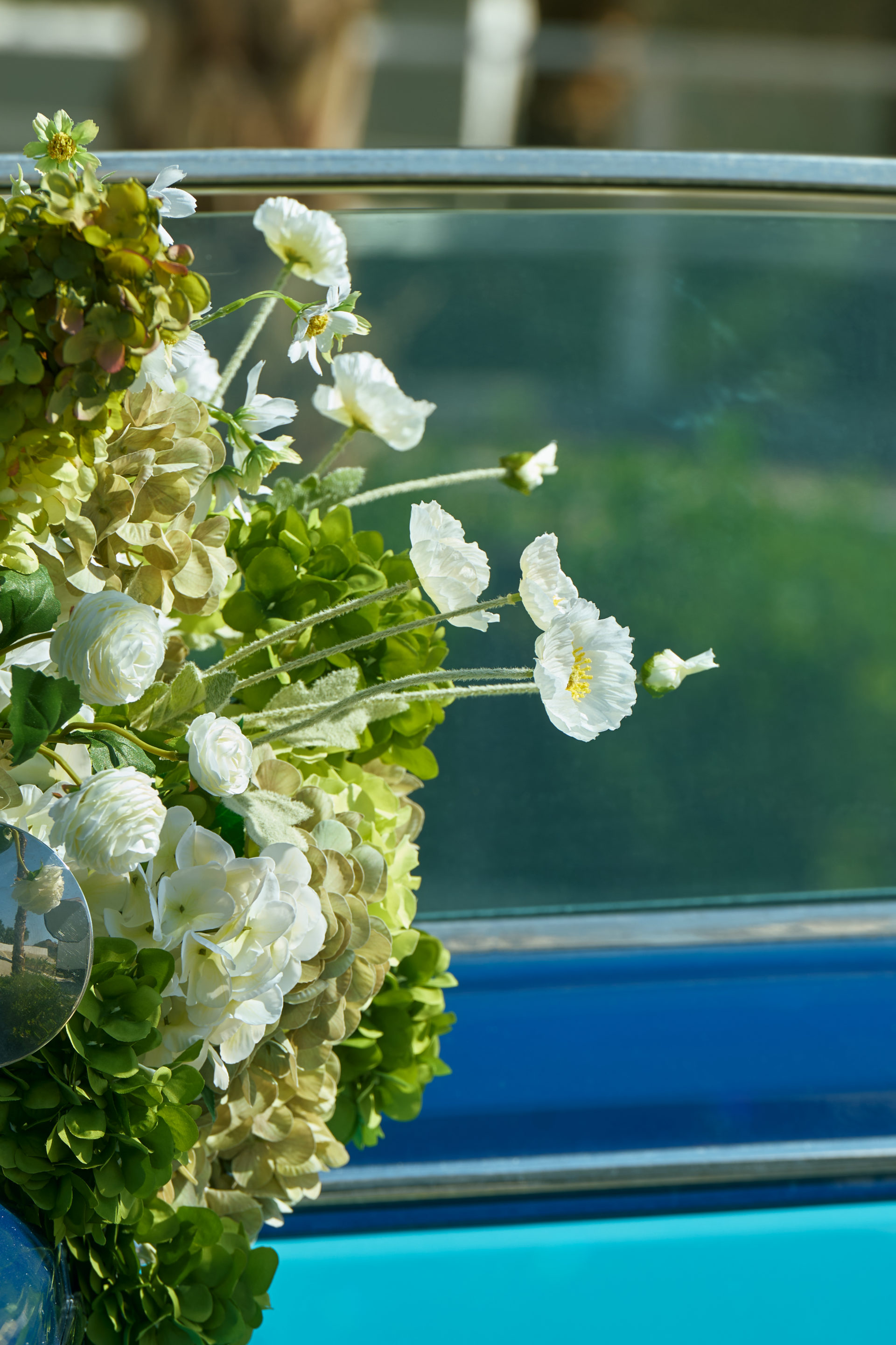 Flower Corner decorated classic wedding car — DSC_0124
