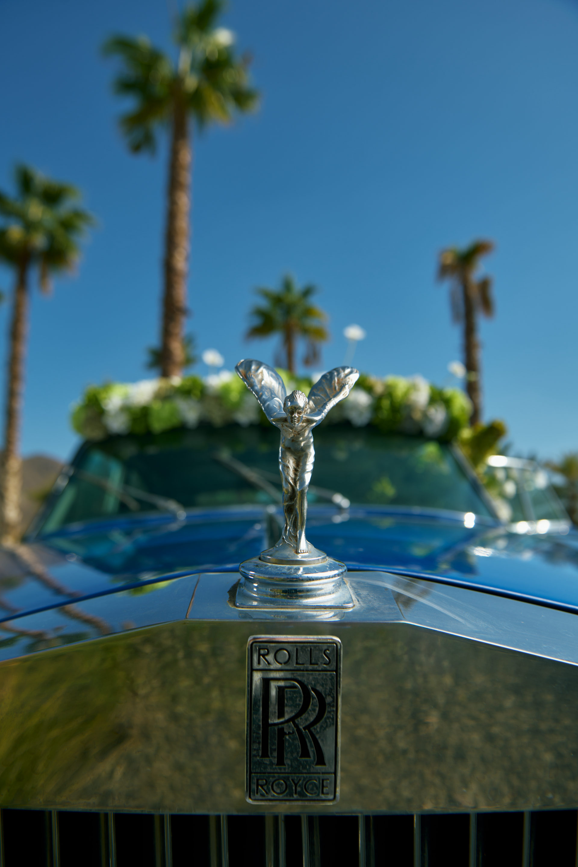 Flower Corner decorated classic wedding car — DSC_0142