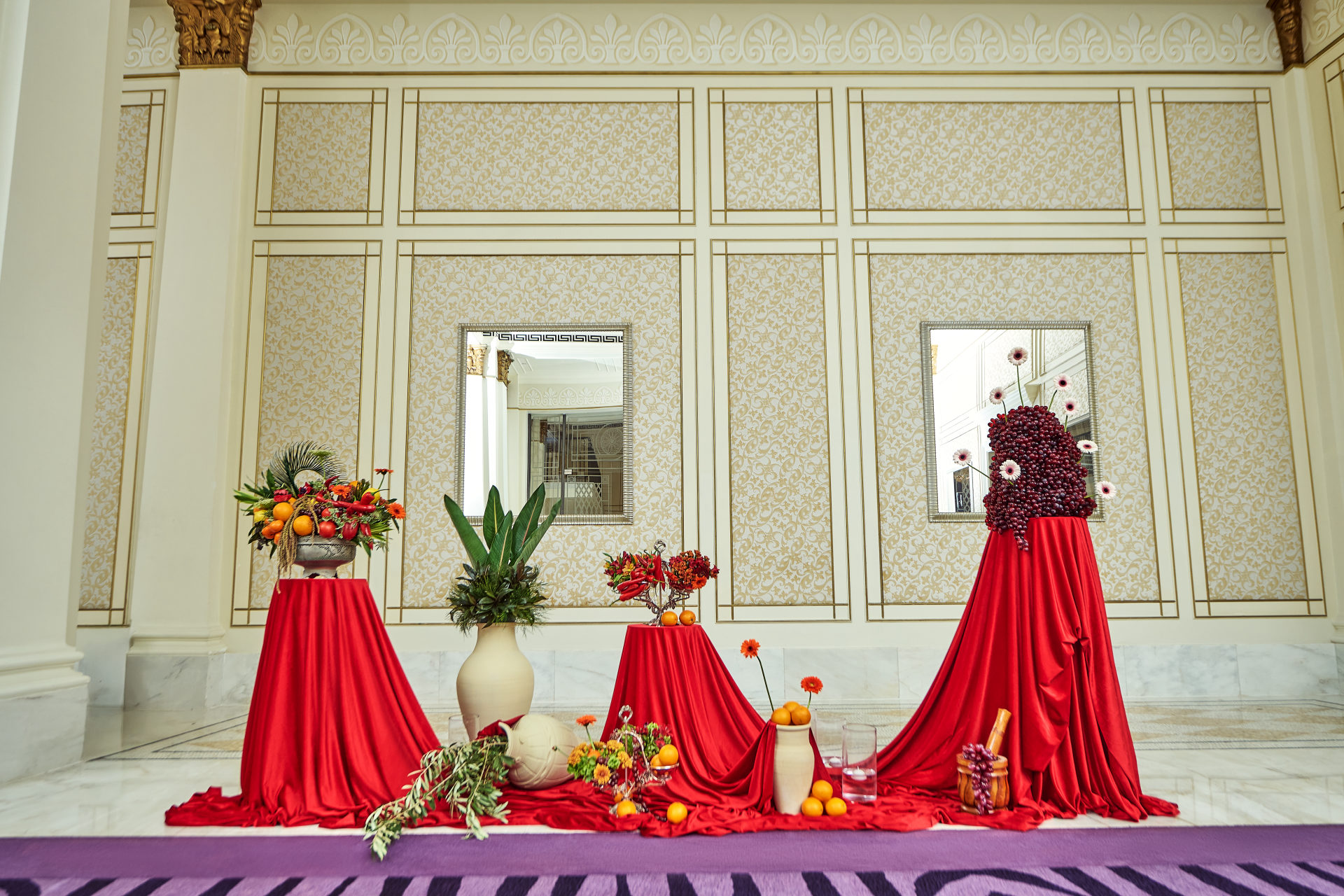 Ballroom and venue floral styling for a Dubai event, by Flower Corner — photo 63