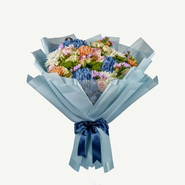Pastel garden bouquet